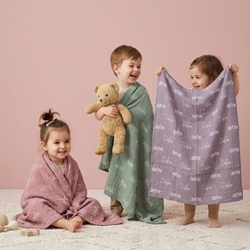 Resim Kişiye Özel %100 Pamuk İsim Yazılı 2 Kat Müslin Örtü - 70x70 cm / Adaçayı 