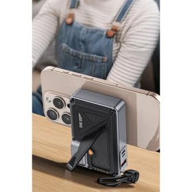 Resim YESIDO YP89 Akım Korumalı ve Stantlı 10.000 mAh 5in1 22.5W PD ve 15W Kablosuz Hızlı Şarj Destekli Magsafe Powerbank - Siyah 