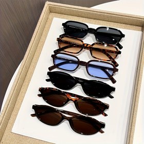 Resim 6 adet Kadın Vintage Kare ve Oval Çerçeve Moda Gözlük, Polikarbonik Lens, Moda Gözlük, Arkadaşlar için Mükemmel Hediye 