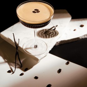 Resim Espresso Martini Demleme Seti, 4 Farklı Karışım, Cam Şişe ve Süzgeçli Huni ile 