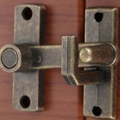Resim 1 Adet Vintage Antika Bronz Kayar Pencere Kapı Kilit Kolu - Çinko Alaşım Metal Güvenlik Mandalı, Cıvata & Güvenlik Zinciri ile Ev, Yatak Odası, Garaj, Banyo için - Dayanıklı & Kolay Kurulum, Kapı Kilidi Yükseltme | Rustik Ev Dekoru | Easyinstall Kilit, Ev için Kapı Kilidi 