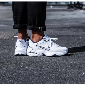 Resim Nike Air Monarch Erkek Spor Ayakkabı Düz Taban Özelliğiyle Günlük Kullanıma Uygun 