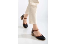 Resim Analin Shoes Kadın Deri Burnu Kapalı Örgülü Sandalet - Siyah 