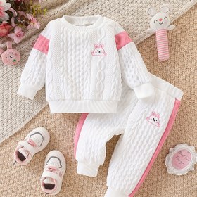 Resim Bebek Kız Sonbahar Kış Sıcak Jakarlı Dokulu Bez Sevimli Yanan Tavşan Nakışlı Pembe & Beyaz Kontrast Uzun Kol Yuvarlak Yaka Süveter + Şirin Kaplanmış Tavşan Etekli İki Parçalı Takım, Açık Hava Soğuk Havaya uygun, Makinede yıkanabilir, Kız Çocuğu Sonbahar/Kış Giysi Moda Çocuk Geyimi Rahat Çocuk Giysisi Çocuksuz Tasarım Dayanıklı İnşaat Anne Baba Hediyesi Harika içeride ve dışarda kullanım İçin, İdeal açık hava etkinliklerine 