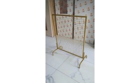 Resim Md Vitrin Dekorasyon Ayaklı Tel Pano 80X100 cm Gold Renk 4x4 Sk Telli 20 Adet 15 cm Kanca Dahil 