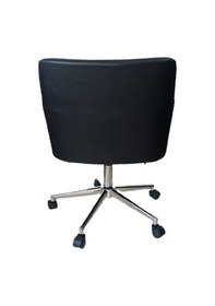 Resim Çalışma Sandalyesi Krom Yıldız Ayaklı Siyah Renk Döküm Süngerli 