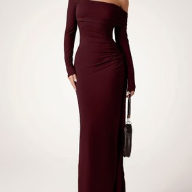 Resim Kadınlar için şık omuz üstü uzun kollu mor elbise - Formu tamamlayan, yüksek düşük hemline ile zemin uzunluğunda akşam elbisesi, düğünler ve resmi etkinlikler için mükemmel 