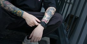 Resim Skinarma Watch 10 42mm ile Uyumlu Skinarma Gado Sert Silikon Kasa ve Ekran Koruyucu (Siyah) 
