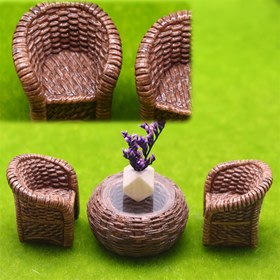Resim Oyuncak ev dekorasyonu, Bebek evi mini reçine küçük sandalye, masa ve vazo model süsleri, minyatür yatak odası, yeşil kamp sahne modelleri çekim malzemeleri aksesuarları, mikro ev sahneleri DIY amatörler ve meraklılar için koleksiyon hediyeleridir 