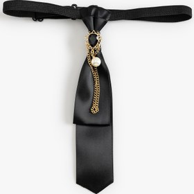 Resim Kadın Kravat Choker Kolye Broş Detaylı 