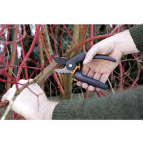 Resim Fiskars 111340 Powerlever Bypass Budama Makası 