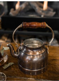 Resim Bakır Demlik Modern Model Ahşamp Kulp Oksit Renk 