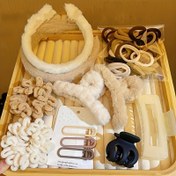 Resim 31 Parça Ekstra Büyük Peluş Topuz Yapma Seti - Bej, Kahverengi, Siyah, Sarımsı, Şıkırtaş Rengeğimsi Açık Kahve, Fonksiyonel Saç Tokaları, Esnek Elastikler, Topuz Kalıpları ve Saklama Kutusu Dahil - Partilerde Günlük Seyahat İçin Mükemmel Hediye Paketi Örgülere, Şekillendirmelere Atkuyruklara Uygundur. Vintage Minimalist Tasarımda Pofuduk Pomponlar, Kurdeleler ve saç aksesuarları ile Ev içinde kullanmak ya da hediyelik olarak ideal 