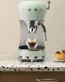 Resim Smeg 50's Style Pastel Yeşil Espresso Kahve Makinesi Ecf02pgeu 
