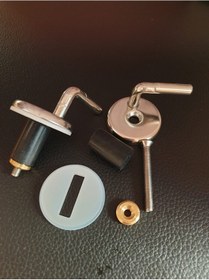 Resim Klozet Kapak Menteşesi Üniversal Bronz 