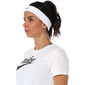 Resim Nike Swoosh Unisex Saç Bandı Beyaz Renkli Yumuşak Materyal ile Spor Kullanımı İçin Tasarlandı 