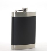 Resim RiverWorld River World Tekli Matara Paslanmaz Çelik 9 Oz Siyah Renkte 