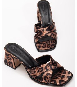 Resim Büyük Beden Kadın Topuklu Terlik Leopar Saten Çapraz Bantlı Kısa Topuklu-3890 Leopar 