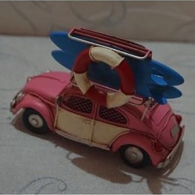 Resim Dekoratif Metal Araba Çerçeveli Kumbara, Pembe-Krem, 9 cm Yükseklik, 14 cm Genişlik 