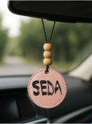 Resim Cekuonline Kişiye Özel İsim Yazılı 1.Sınıf Deri Ahşap Dekorlu Dikiz Aynası Süsü Pudra Pembe - Brushed 