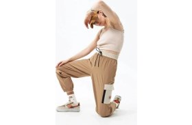 Resim Nike Sportswear Essential Kadın Bej Askılı Crop Top 