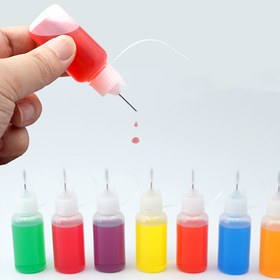 Resim 4 Şişe + 2 Huni 0,7 oz / 20 ml Metal Başlı Yapıştırıcı Dağıtım Şişesi Kağıt Araçları için Dolum Hunisi Yumuşak Gövde Kontrollü Yapıştırıcı Çıkışı Çok Fonksiyonlu Sıkmalı Beyaz Lateks Yapıştırıcı Su Şişesi JSP-001 