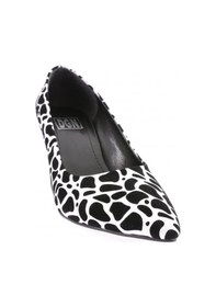 Resim Dgn K129 Kadin Sivri Burun Topuklu Ayakkabi K129-1510-R7159 Siyah Beyaz Yılan 