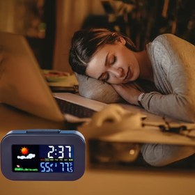 Resim Sıcaklık ve Nem Göstergeli Arka Aydınlatmalı Hava Uyarı Saati - Fahrenheit/Celsius Değiştirilebilir, Pil ile Çalışan, Ev Dekorasyonu için Mükemmel 