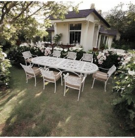 Resim Helen 8 Kişilik Oval Döküm Bahçe Masa Takımı Rehome Beyaz 