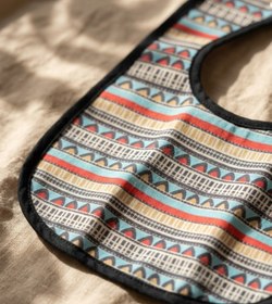 Resim Babydonat Bebek Mama Önlüğü 3'lü Set - Boho Tribal Serisi Su Geçirmez Sıvı İtici Kumaş Leke Tutmaz Çıtçıtlı Ay 