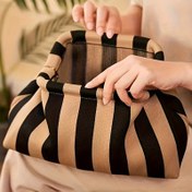 Resim Şık Çizgili Seyahat Tote Çantası - Kadınlar için Polyester Örgü Clutch, Anneler Günü İçin Mükemmel Hediye, Tatil ve Günlük Kullanım İçin İdeal, Elde Yıkama veya Kuru Temizleme, Karışık Renkler, Katlanabilir Seyahat Çantası 
