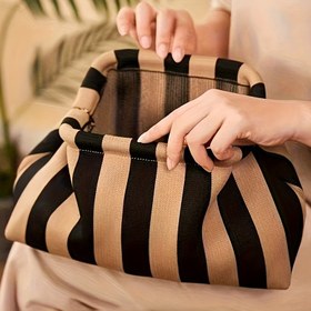 Resim Şık Çizgili Seyahat Tote Çantası - Kadınlar için Polyester Örgü Clutch, Anneler Günü İçin Mükemmel Hediye, Tatil ve Günlük Kullanım İçin İdeal, Elde Yıkama veya Kuru Temizleme, Karışık Renkler, Katlanabilir Seyahat Çantası 