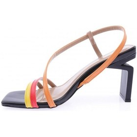 Resim Dgn K9002 Kadin Küt Burun Çapraz Bantli Topuklu Sandalet K9002-1748-R1644 Siyah 