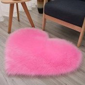 Resim Büyük Kalp Şekilli Suni Kürk Alan Matı - Yumuşak Pembe Peluş Mat, Yatak Odası, Oturma Odası veya Ofis Dekoru için, Makinede Yıkanabilir, Herhangi Bir Alanı Rahat Bir Dokunuşa Sahip Eder, Oturma Odası için Halılar 
