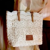 Resim 1 Adet Şık Beyaz Dantel Tote Çanta, Ayarlanabilir Askılı, Katlanabilir Tasarım, Polyester Astar & Dekoratif Çiçek Deseni - Günlük Seyahat veya Özel Günler İçin Mükemmel, Küçük Seyahat Çantası 