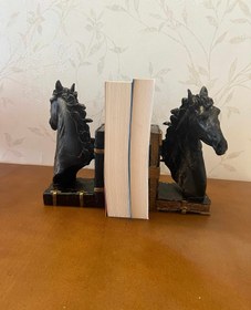 Resim Elegant Horse Bookends, Horse Bookends Decor, Horse Head Bookshelf Decor, Stylish Bookends Gift, Polyester Bookend Set,Horse Statue Bookends - Object-5 