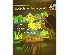 Resim Neon Işıklı 7 Renk Işık Boyama Kalemli LED Resim Panosu Boyama Tahtası Kalemleri 20 x 20 - Lisinya 