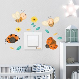 Resim Arı, Uğur Böceği ve Papatya Dekoratif Priz Sticker - 15x15 cm / Renkli / Priz Sticker 