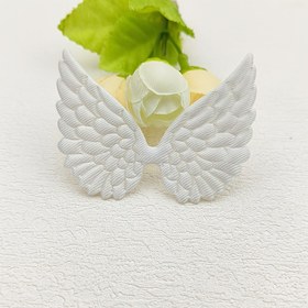 Resim 40 adet Beyaz Saten Melek Kanadı Yamaları, 5.99 cm Kabartmalı Kumaş Aplikler, DIY El Sanatları ve Dekorasyon için PVC Simli 