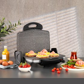 Resim Paslanmaz Tost Makinesi, Pratik ve Şık Tasarım, Kolay Temizlik 