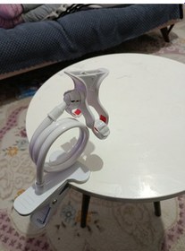 Resim Akrobat Telefon , Tablet Tutucu ,araç İçi Kullanılabılır Beyaz 