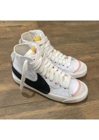 Resim Blazer Mid 77 Jumbo Sneaker Retro Yüksek Bilekli Spor Ayakkabı Beyaz Siyah | Unisex 