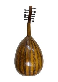 Resim Üst Kalite Ud Kanada Kapaklı Kenar İşlemeli Ceviz-pamela 