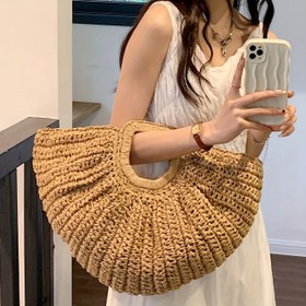 Resim 1 Adet Moda Casual Bohemian Tatil Stili Büyük Düz Renkli Saman Kağıt Çanta Katlanabilir Piliseli Saman Yelpaze Şekilli Plaj Çantası, Açık Hava Seyahati, Gezinti ve Moda Kıyafetler İçin Uygun 