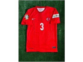 Resim Legent Lady Türkiye Euro 2024 Merih Demiral Iç Saha Kırmızı Forması 