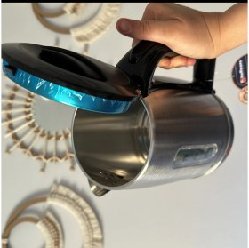 Resim Gri Renkli Şık Su Isıtıcı Kettle, Pratik ve Kullanışlı Tasarım 