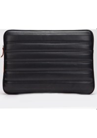 Resim Kapitone Laptop Kılıfı 15.6 & 16 İnç Düz Siyah 