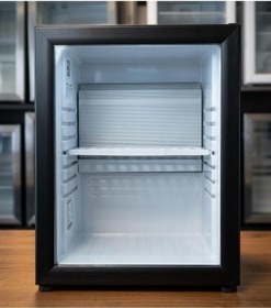 Resim ISM İçecek İçki Şarap Soğutucu Minibar Cam Kapılı Mini Buzdolabı Siyah Sessiz Minibar Otel Tipi 