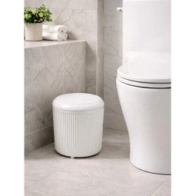 Resim Decorev Modern Çizgili Tasarımlı Click Kapaklı - Şık ve Kompakt Banyo Çöp Kovası 