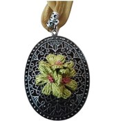 Resim Hardal Otantik Iğne Oyası Çiçek Motifli Oval Şifon Kolye Gri 